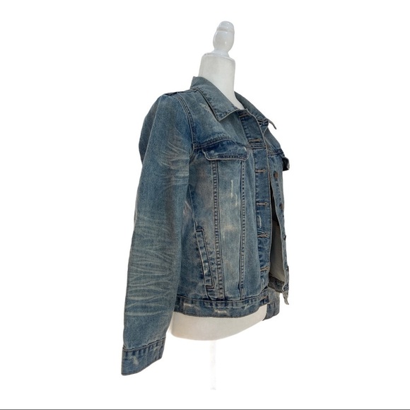 One x One Teaspoon Oversized Distressed Denim Jacket - Picture 4 of 11